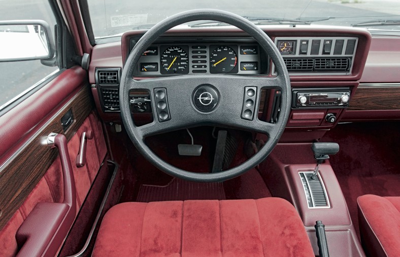 Opel senator запчасти
