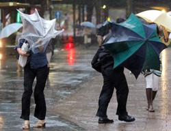 Potężny tajfun uderzył w Japonię