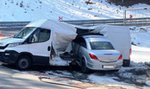 Auto osobowe wbiło się w samochód dostawczy. Kierowca sowicie ukarany. Dostał mandat wysokości dobrej pensji!