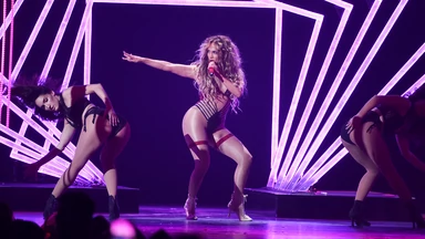 Jennifer Lopez prezentuje swoją sportową sylwetkę