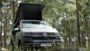 Volkswagen California 6.1 - jak wygląda wnętrze wypasionego kampera?