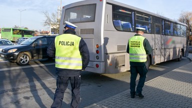 Będąc pod działaniem alkoholu przyjechał, by zawieźć dzieci na wycieczkę