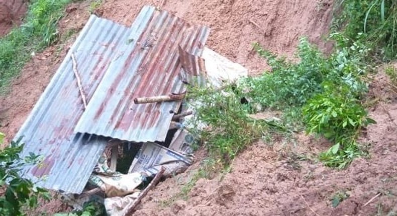 File image of a collapsed house. Family of 3 crushed to death after house collapsed in Mwasere village in Mwatate, Taita Taveta County