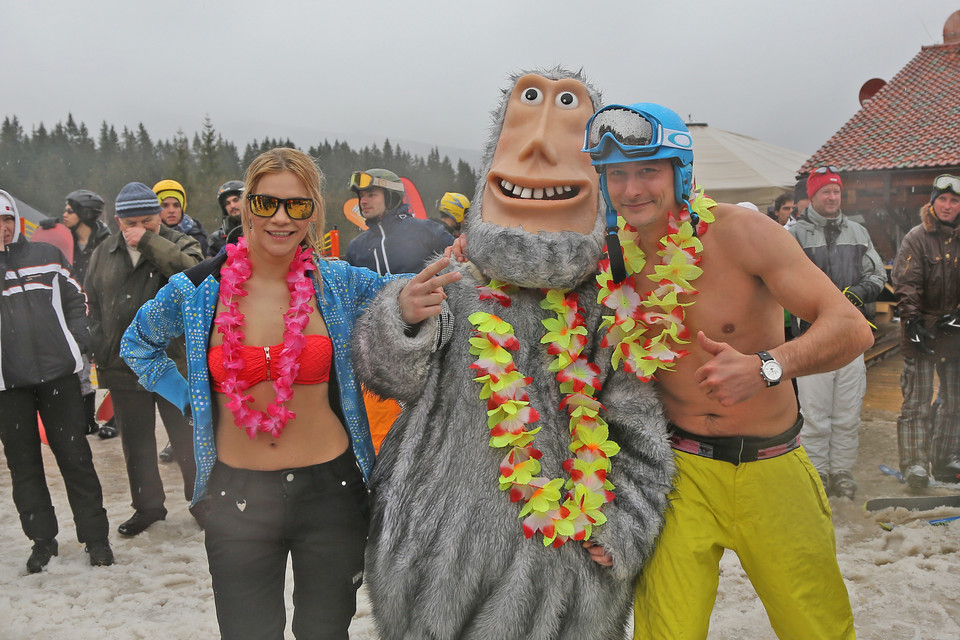 Bikini Skiing 2014 z Mają Bohosiewicz