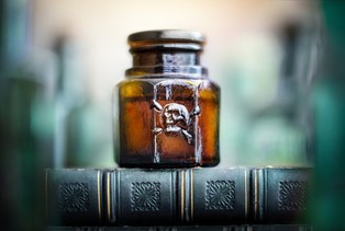 88 ofiar trucizny dla samobójców. Brytyjscy śledczy oskarżają Kanadyjczyka, który sprzedawał preparat w internecie