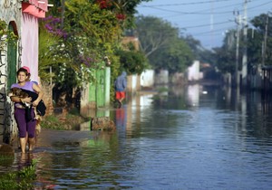 480265_paragvaj-poplave03ap