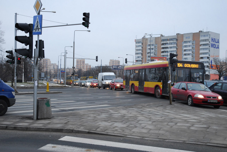 Blokowanie skrzyżowań i przejść dla pieszych 