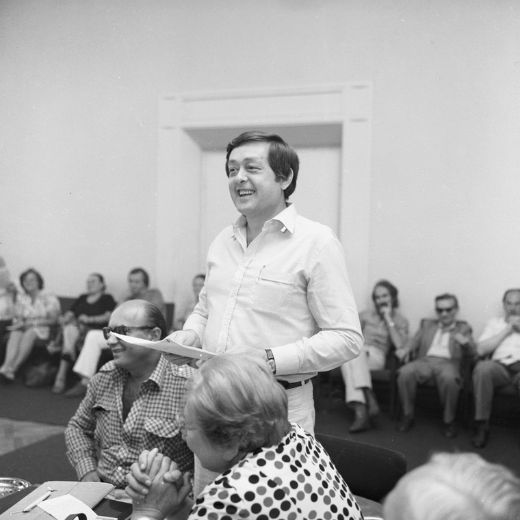 1981. Meeting of members of the Polish Radio and Television Committee of Radio and Television (Radiokomitet, KSRiT).  In the photo: editor-in-chief of the Editorial Office of Publicistic Performances and Documentary Forms of Studia-2 TVP Mariusz Walter