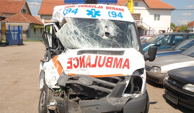 34259_1015-ambulantna-kola-poginula-zena-udes-foto-marko-slivic