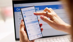 Robisz takie przelewy żonie lub mężowi? Lepiej uważaj. Skarbówka może nabrać podejrzeń