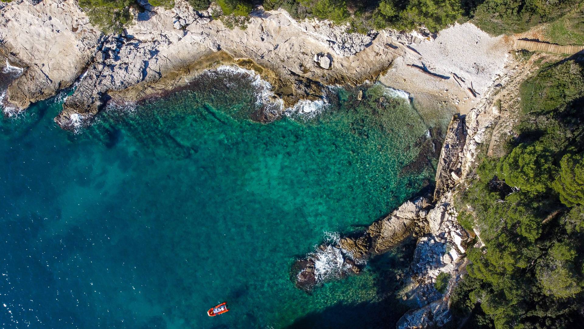 Najpiękniejsze chorwackie wyspy we wrześniu. 20 procent taniej i bez tłumów