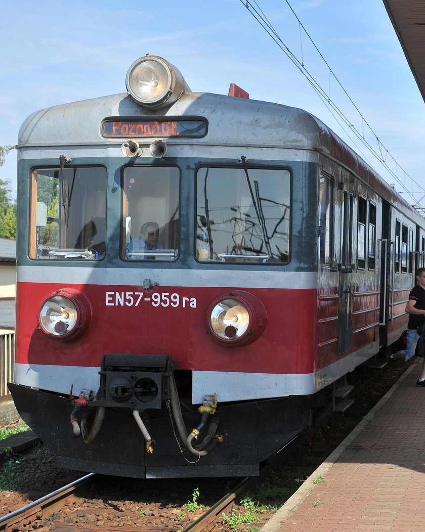 Pociąg Przewozów Regionalnych z Częstochowy przez Piotrków Trybunalski do Łodzi Fabrycznej przyjechał z trzygodzinnym opóźnieniem