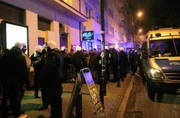 120 włoskich kibiców zatrzymanych przed meczem z Legią: W stronę policji leciały butelki i kamienie