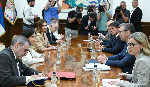 Aleksandar Vučić i ministarkа odbrane Kraljevine Španije Margarita Robles Fernandes