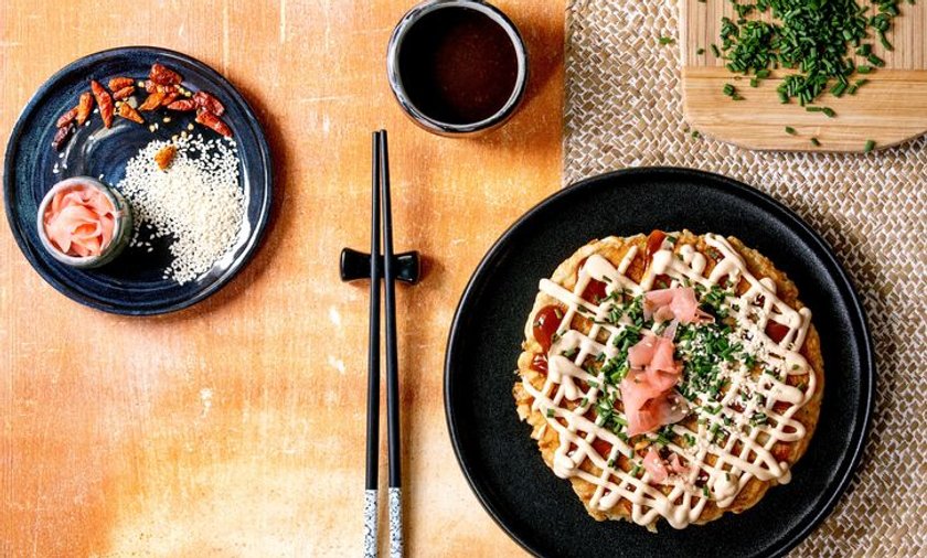 Okonomiyaki — "japońska pizza"