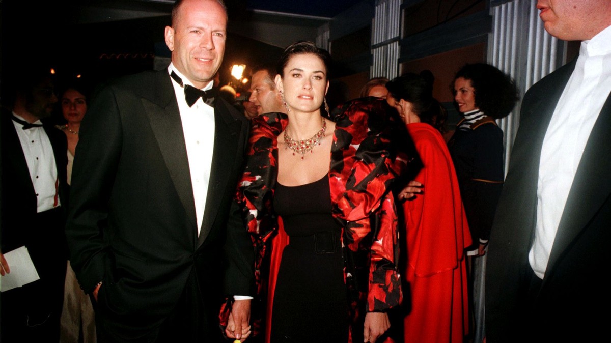 Szem nem marad szárazon ezek után: Demi Moore szívszorító fotókkal köszöntötte fel az apák napján a gyógyíthatatlan beteg Bruce Willist