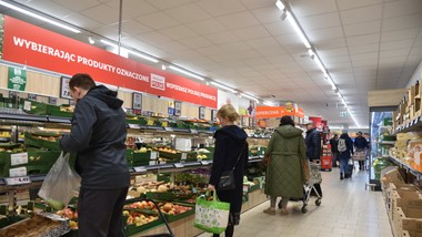 08.02.2026 to niedziela handlowa? sklepy otwarte 8 lutego czy obowiązuje zakaz handlu. czy jutro jest niedziela handlowa?