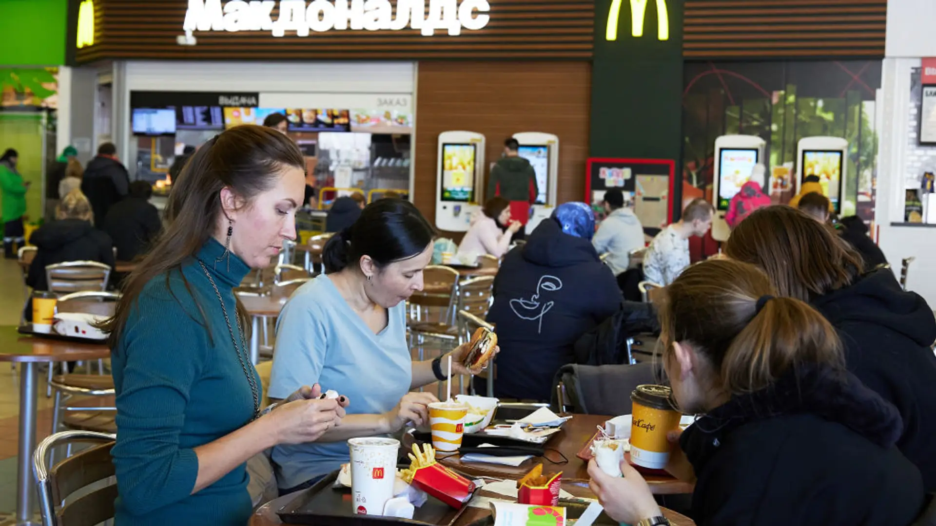 Rosjanie chcą mieć swojego McDonald'sa. Logo Wujka Wani wygląda znajomo