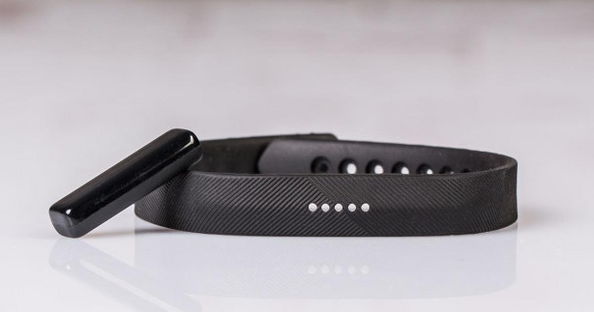 Fitbit Flex 2 im Test: simpler, aber modularer Fitness-Tracker | TechStage