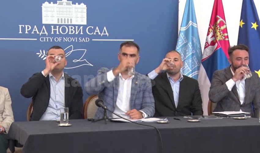 Gradonačelnik Novog Sada Žarko Mićin