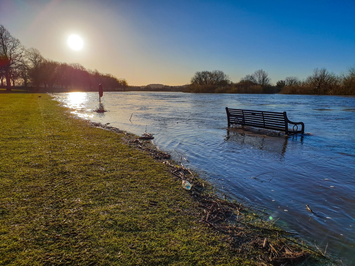 Rozesłano alert, ostrzegający przed podtopieniami
