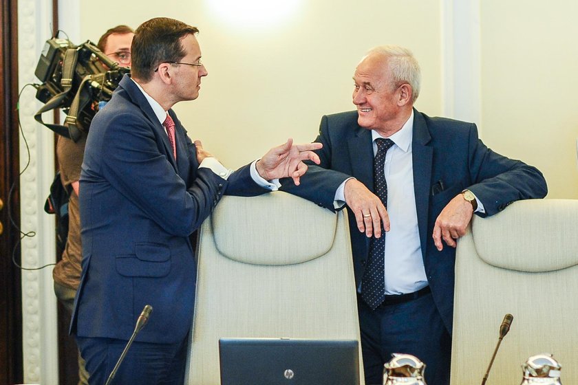 Premier Mateusz Morawiecki i minister energii Krzysztof Tchórzewski