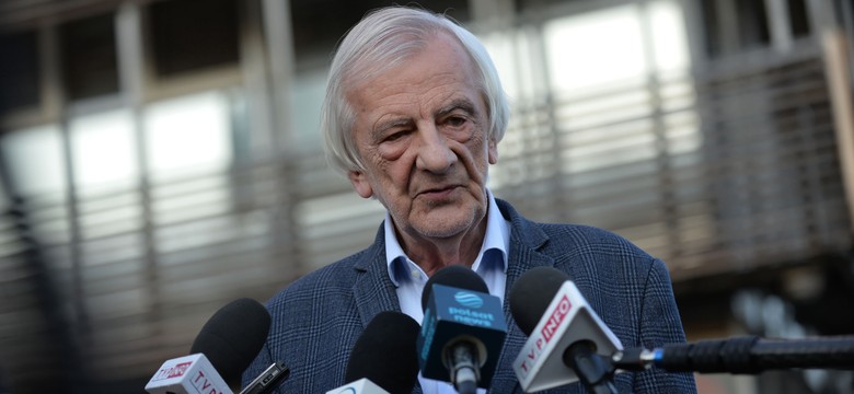 Terlecki o "fantazjach Tuska": Przypomina się Wałęsa, który obiecywał milion dla każdego