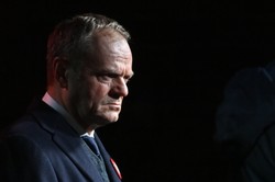 Już nie jeden, ale trzy warunki. Kłopoty Donalda Tuska z dostępem do Funduszu Spójności