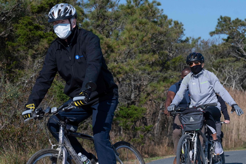 Joe Biden na rowerze