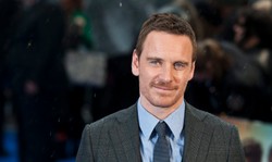 Michael Fassbender widzi światło między oceanami