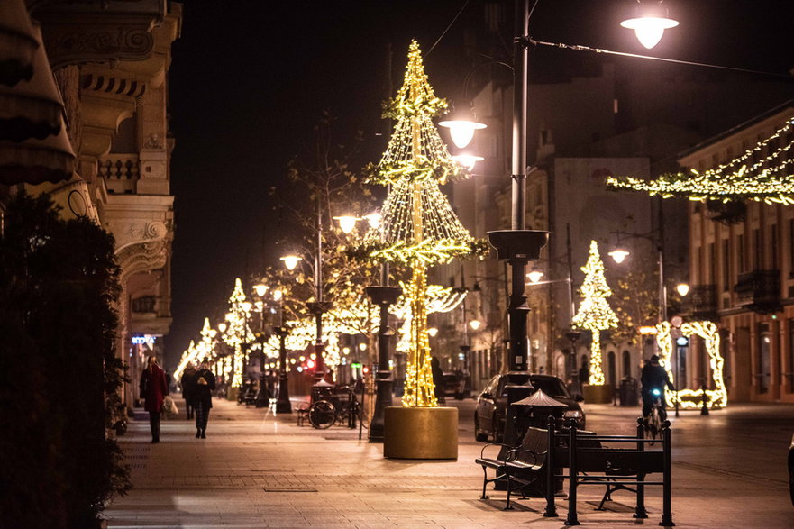 Swiąteczna iluminacja ulicy Piotrkowskiej