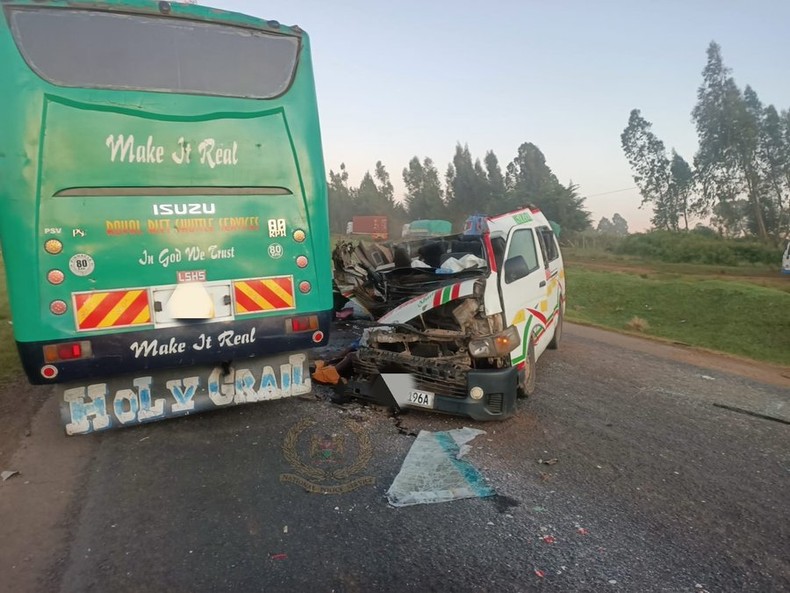 4 killed after bus collided with Matatu along Eldoret - Nakuru Highway