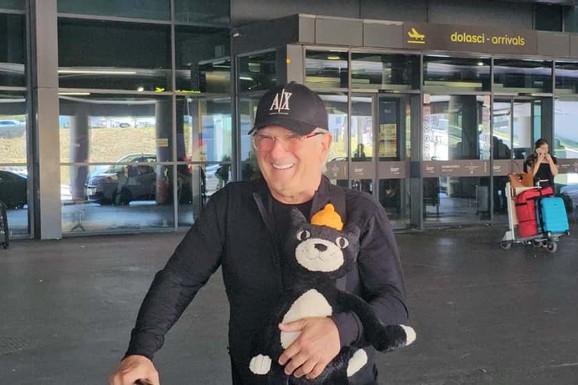 "MOGAO SAM DA IMAM JAHTE I AUTOMOBILE" Pevač puni hale  po celom regionu, a sad je otkrio i u šta je ulagao novac