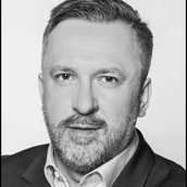 dr Michał Bieniak