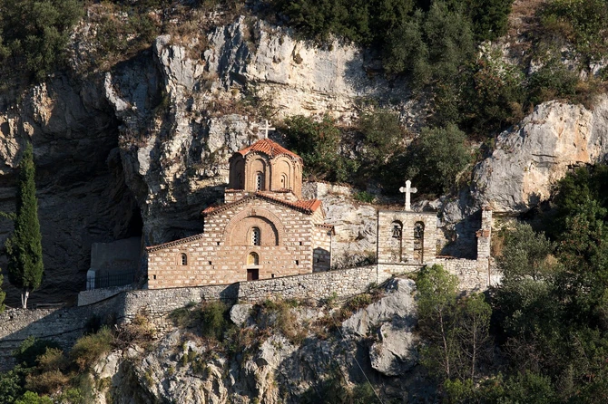 Crkva Svetog Mihaila u Berutu