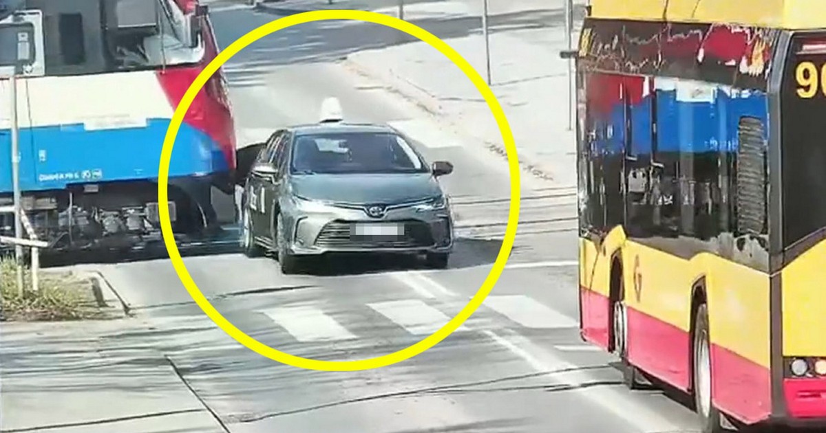 Taksówkarz zignorował STOP i ledwo minął pociąg
