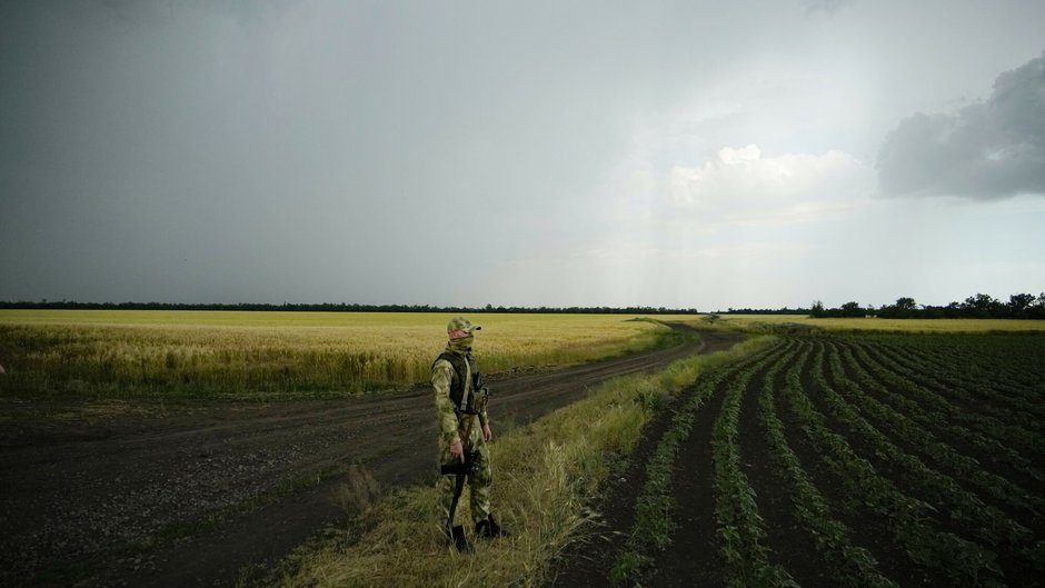 Rosyjski żołnierz w Zaporożu (zdjęcie ilustracyjne)