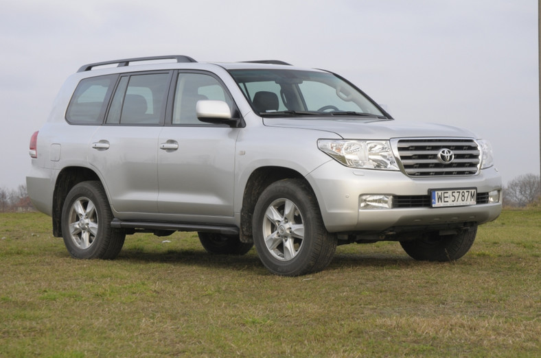 Toyota Land Cruiser V8