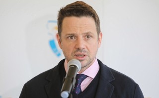 Trzaskowski: Ubytek dochodów przez koronawirusa szacujemy na 1,5-2 mld zł