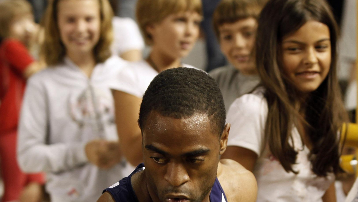 Tyson Gay podczas mityngu w Clermont na Florydzie przebiegł 100 metrów w 9,79 s. To najlepszy rezultat w tym roku na świecie. Amerykanin osiągnął go już w biegu eliminacyjnym, w finale nie wystartował.