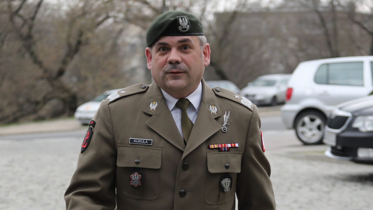 Wojska Obrony Terytorialnej są wzmocnieniem Sił Zbrojnych i wsparciem lokalnych społeczności; "terytorialsi" nie są "weekendowym wojskiem", które ma uświetniać defilady, lecz efektywną formacją - powiedział dowódca WOT gen. Wiesław Kukuła.