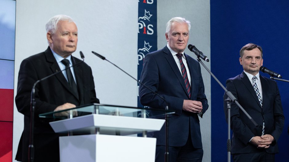 Jarosław Kaczyński, Jarosław Gowin i Zbigniew Ziobro poinformowali o nowej umowie koalicyjnej