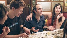 "Eden", czyli życie jak teledysk