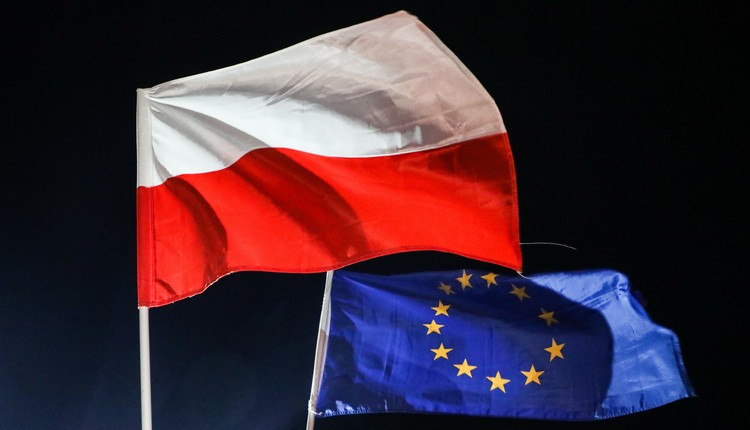 UE uruchomiła klauzulę wyjścia dla 15 krajów. Polska jest na liście