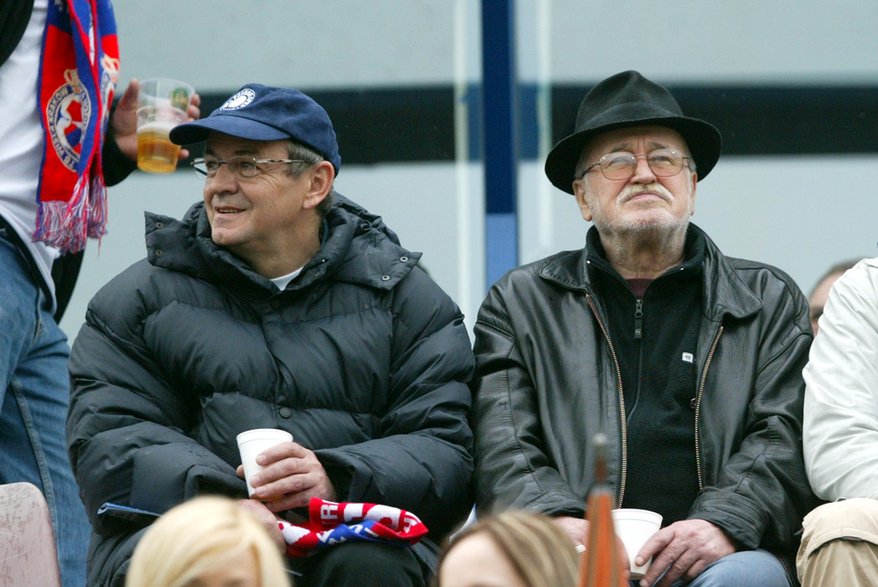 Jerzy Fedorowicz i Jan Nowicki na meczu Wisły Kraków (2004 r.)