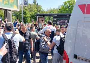 Dekan Patrik Drid ispolivan vodom