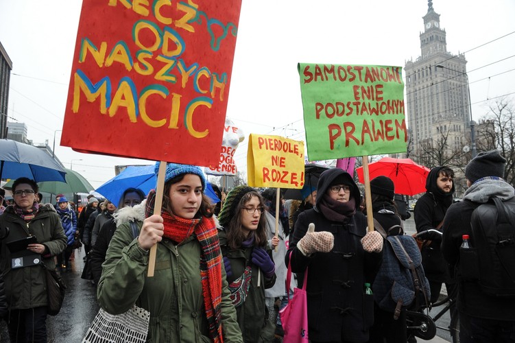 XVII MANIFA PRZESZŁA PRZEZ WARSZAWĘ