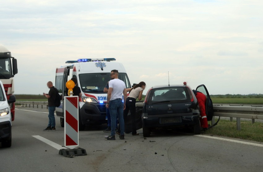 Saobraćajna nesreća 