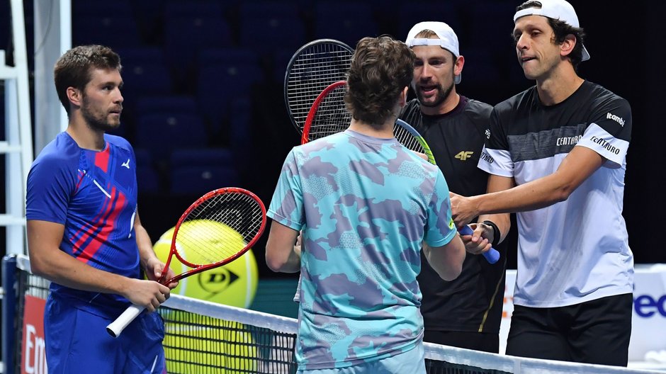 Łukasz Kubot, Marcelo Melo, Wesley Koolhof (tyłem) i Nikola Mektić