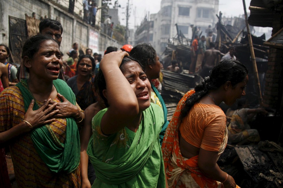 BANGLADESH FIRE SLUM AAH918